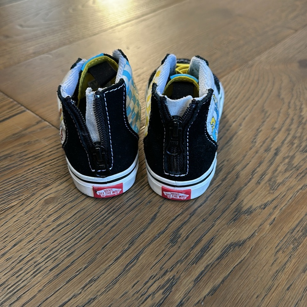 Simpson Vans - Picture 4 of 6